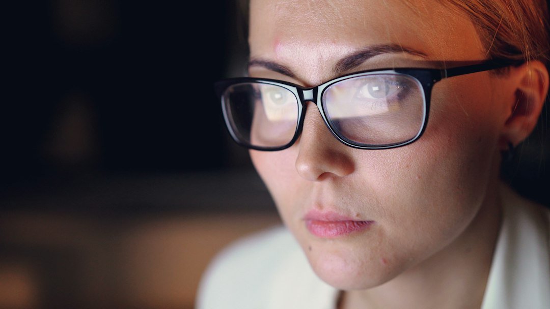 Does the 20-20-20 rule actually help eye strain?