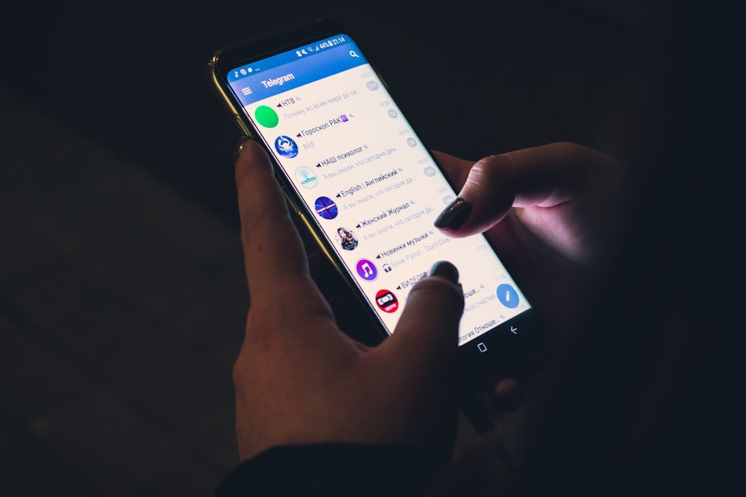 Can an AI chatbot actually do therapy? What the trials show